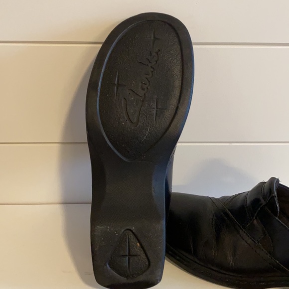 CLARKS clogs - Picture 7 of 10